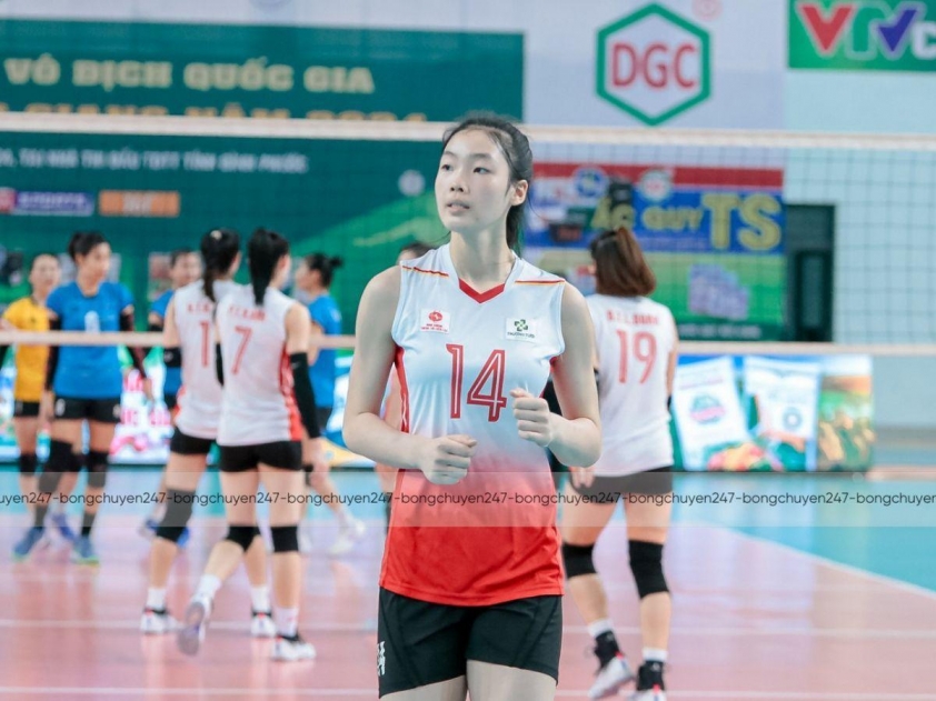 Phạm Quỳnh Hương: Tân binh triển vọng của Binh chủng Thông tin tại Giải bóng chuyền quốc gia 2025