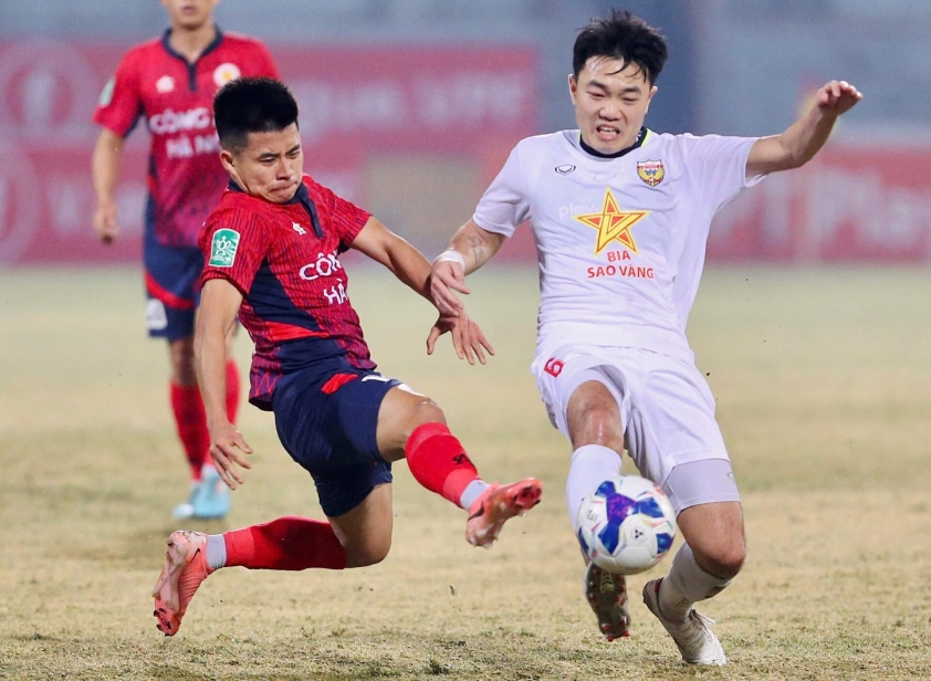 Vòng 12 V-League 2024/25: Hà Tĩnh vs CAHN - Cuộc đối đầu giữa bất bại và nhà vô địch