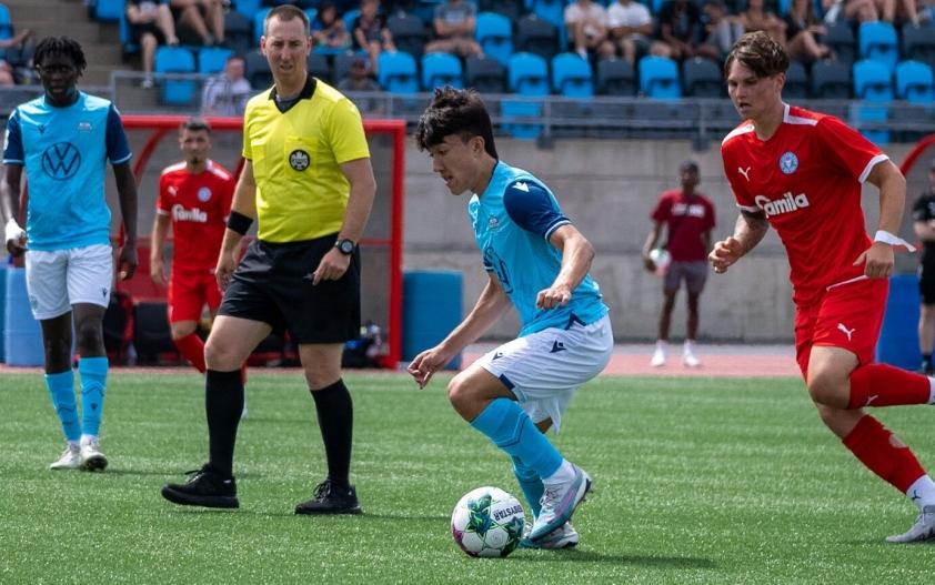 Camilo Vasconcelos: Tiền vệ Việt kiều Canada sẵn sàng cống hiến cho bóng đá Việt Nam
