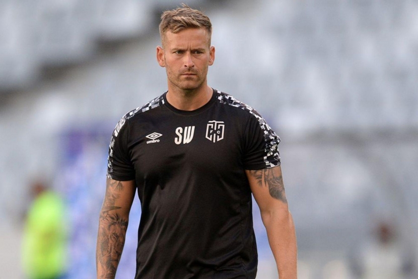HLV Sjoerd Woudenberg - Cựu huấn luyện viên Ajax Amsterdam gia nhập ban huấn luyện Đội tuyển Indonesia