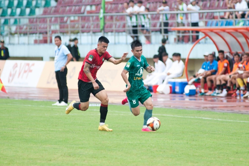 Siêu kinh điển Hạng Nhất: Bình Phước vs Ninh Bình - Ai sẽ đăng quang?