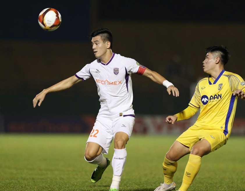 Vòng 14 V-League 2024/25: Những Trận Đấu Hấp Dẫn Đầy Kì Vọng