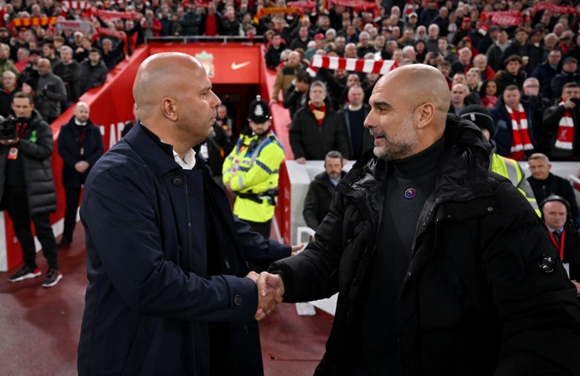 Pep Guardiola lo lắng về chấn thương Haaland và Stones trước trận đại chiến Liverpool