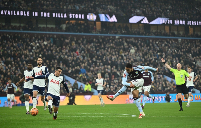 Aston Villa đánh bại Tottenham, khép lại hành trình FA Cup của Gà Trống