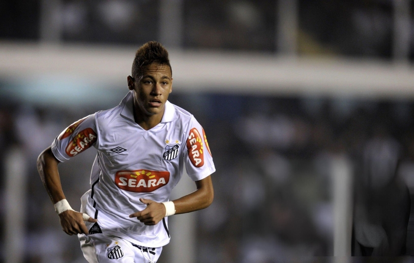 Neymar trở lại Santos: Siêu sao bay trực thăng đến sân tập, tiết lộ mức lương bất ngờ