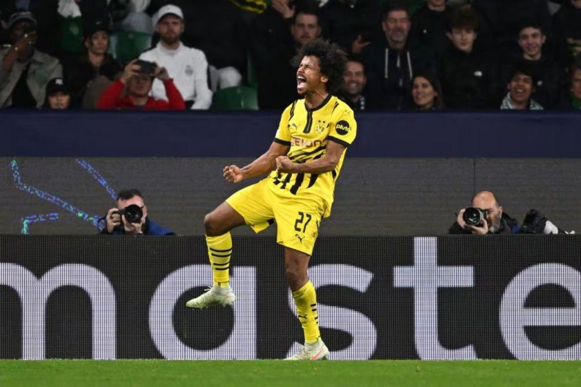 Dortmund đại thắng Sporting, đặt một chân vào vòng 1/8 Champions League