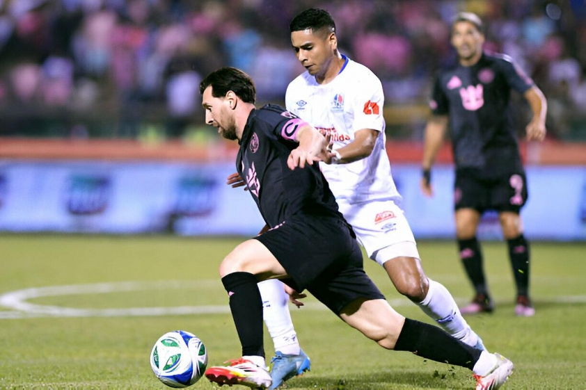 Inter Miami đại thắng Olimpia 5-0 nhờ màn trình diễn chói sáng của Messi