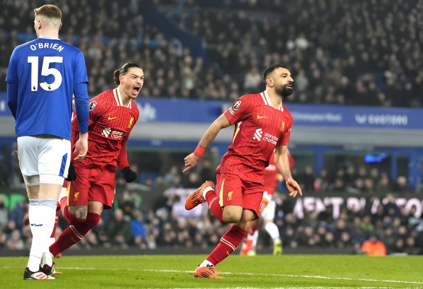 Salah phá kỷ lục, Liverpool bị cầm hòa kịch tính trước Everton