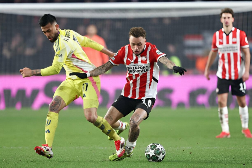 PSV Eindhoven loại Juventus khỏi Champions League 2024/25