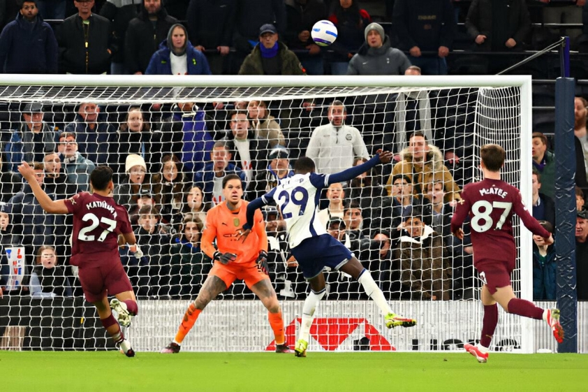 Man City vượt qua Tottenham nhờ pha lập công duy nhất của Haaland