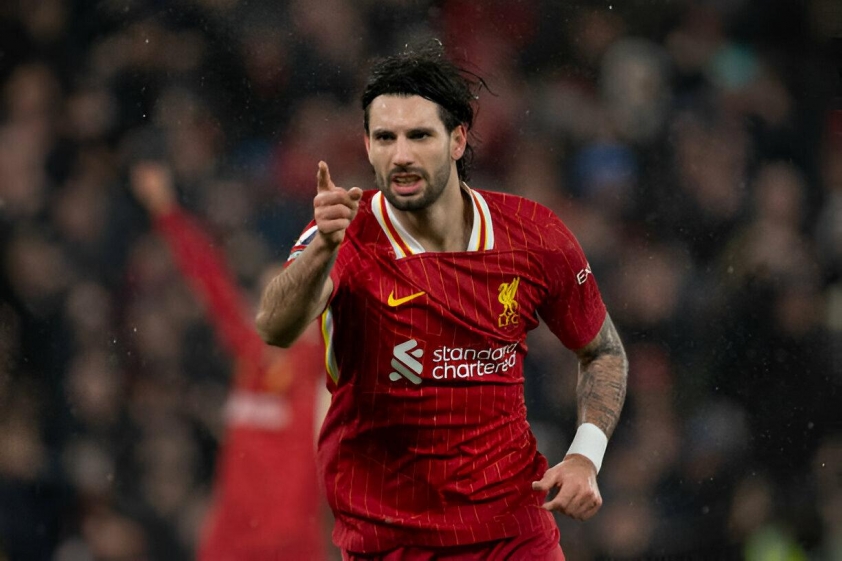 Liverpool đại thắng Newcastle 2-0, củng cố ngôi đầu Ngoại hạng Anh