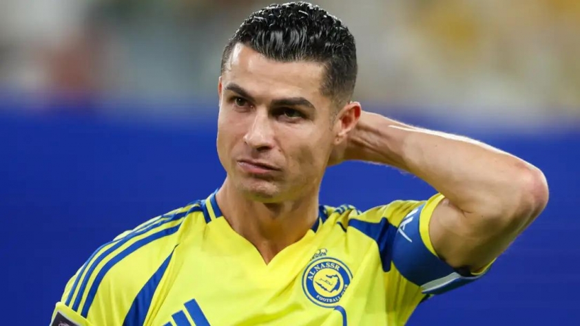 HLV Jorge Jesus trêu chọc Cristiano Ronaldo: Chưa có danh hiệu nào ở Saudi Arabia