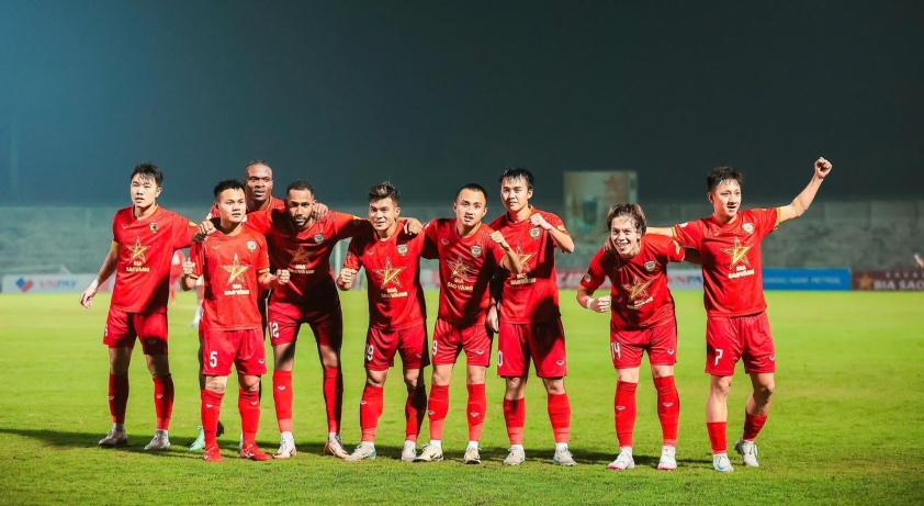 Hồng Lĩnh Hà Tĩnh: Kỳ tích bất bại 12 trận, lập nên cột mốc lịch sử V-League