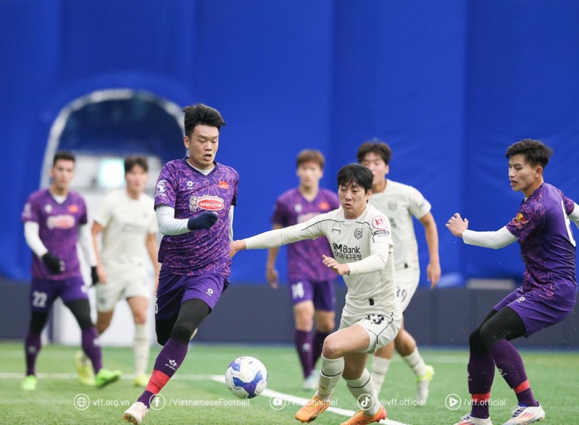 HLV Kim Sang Sik: Từ khủng hoảng đến đỉnh vinh quang của bóng đá Việt Nam