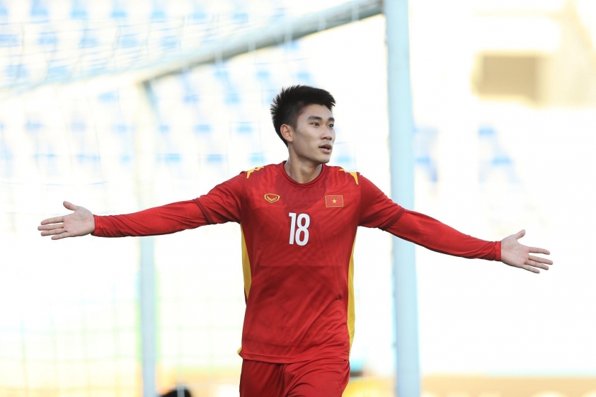 Nhâm Mạnh Dũng: Từ V-League đến Đội tuyển Quốc gia?