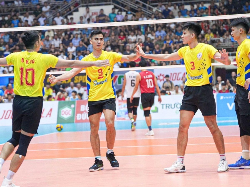 Từ Thanh Thuận: Song song chinh phục VĐQG và hạng A quốc gia 2025