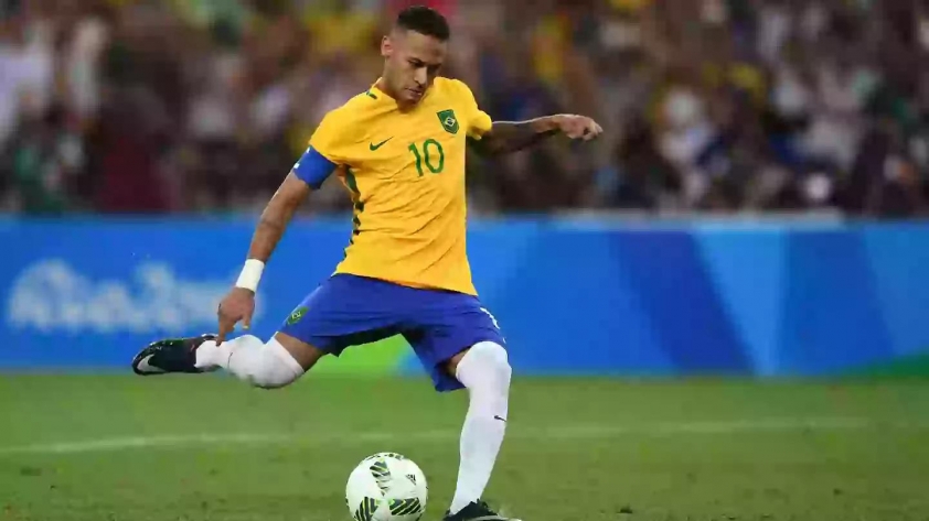 Neymar và kỹ thuật đá phạt đền bị FIFA cấm: Huyền thoại sân cỏ vẫn bất tử