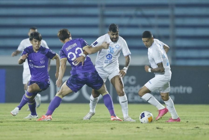 Nam Định FC nhận thất bại nặng nề trước Sanfrecce Hiroshima tại vòng 1/8 AFC Champions League Two