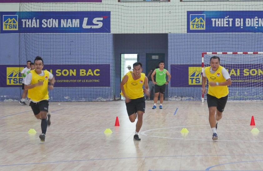 44/47 Trọng Tài Futsal Hoàn Thành Bài Kiểm Tra Thể Lực Khắt Khe Chuẩn Bị Cho Mùa Giải 2025