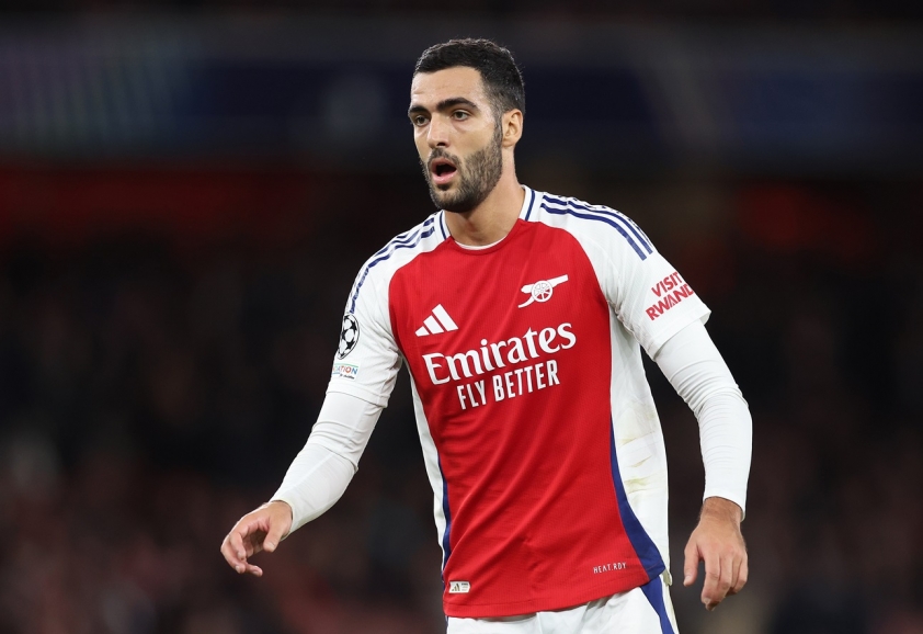 Arsenal đối mặt khủng hoảng hàng công, liệu Saliba có đá tiền đạo?