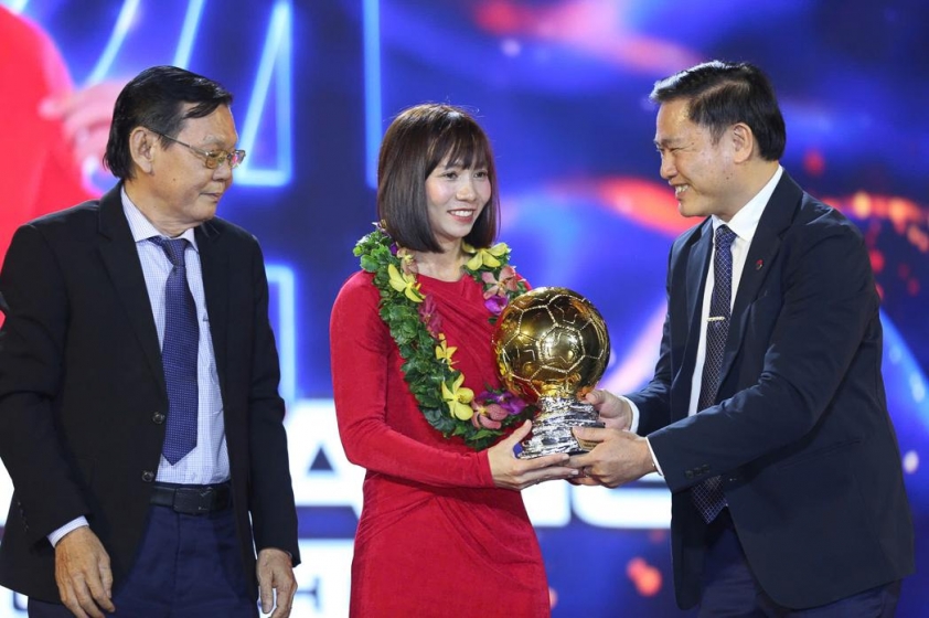 Huyền thoại Trần Thị Thuỳ Trang: Quả bóng Vàng xứng đáng sau hành trình 20 năm cống hiến