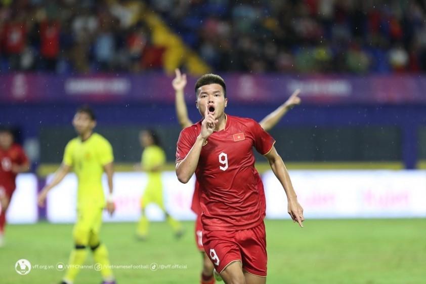 Văn Tùng: Siêu dự bị tỏa sáng, tương lai rộng mở?