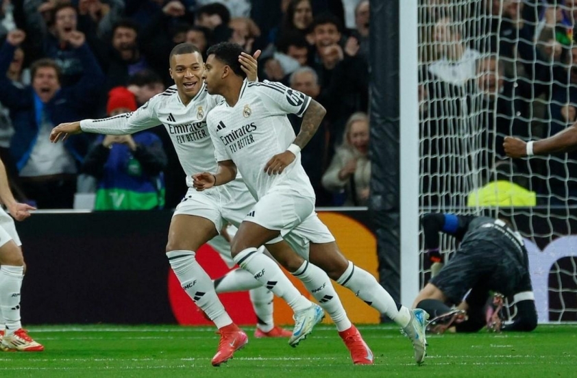 Rodrygo tỏa sáng, Real Madrid vượt qua Atletico Madrid trong trận cầu căng thẳng