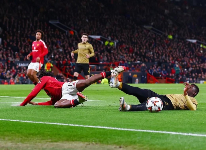 Patrick Dorgu: Fair Play và màn trình diễn xuất sắc đưa MU vào tứ kết Europa League