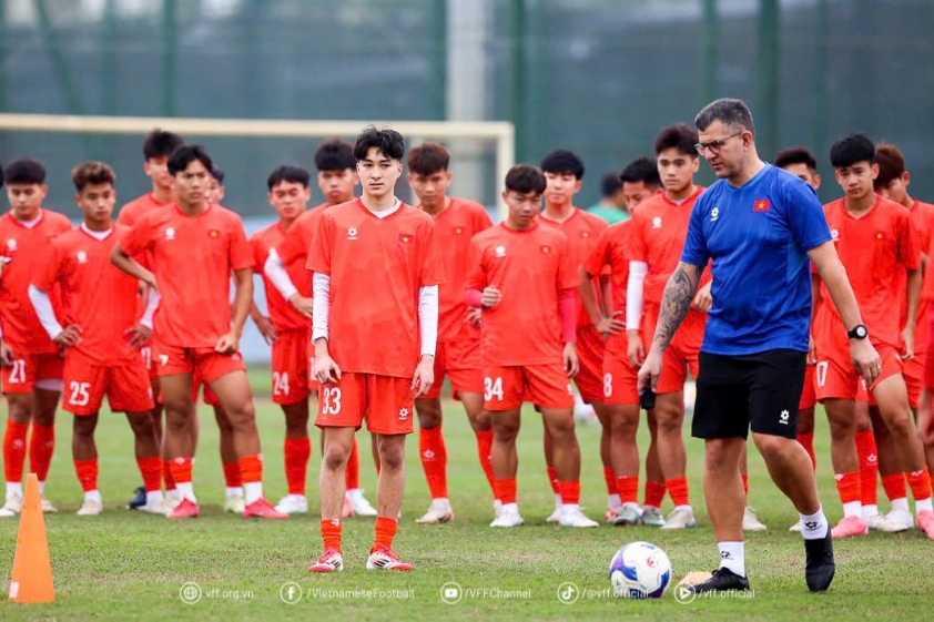 Chuyên gia Gabriel Atz gia nhập đội ngũ huấn luyện U17 Việt Nam: Hứa hẹn tương lai tươi sáng