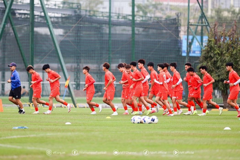 HLV Cristiano Roland và hành trình tìm kiếm đội hình U17 Việt Nam mạnh nhất dự VCK U17 châu Á 2025