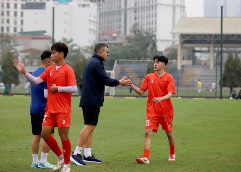 Thomas Mai Veereen: Tân binh Việt kiều để lại dấu ấn tại U17 Việt Nam