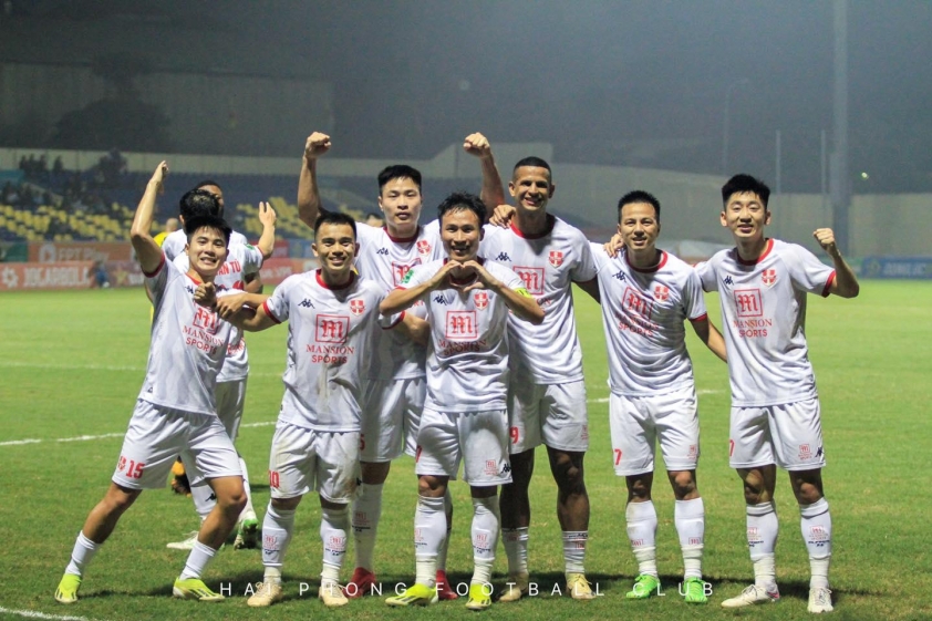 Hải Phòng xuất sắc đánh bại Đà Nẵng 1-0, tạm dẫn đầu V-League 2024/2025