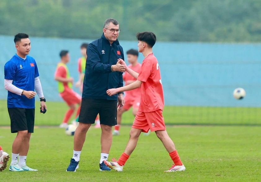 Thomas Mai Veeren: Làn gió mới đầy triển vọng của U17 Việt Nam