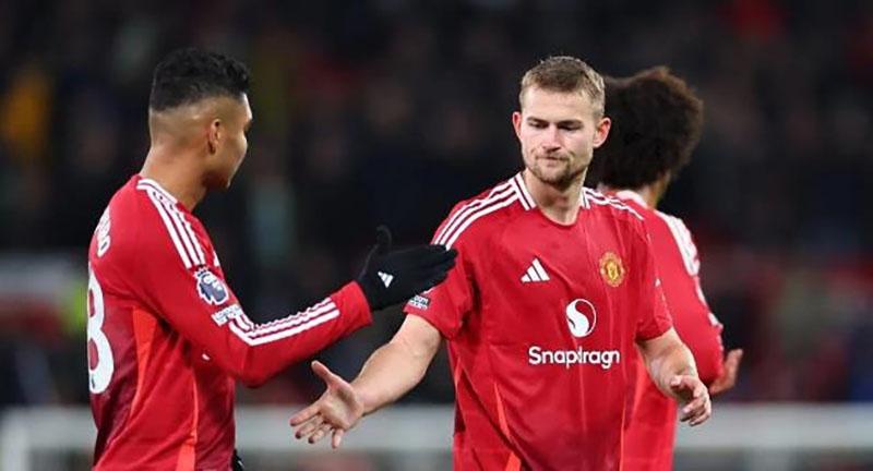 Sai lầm tai hại của Casemiro và De Ligt: Man Utd hòa Arsenal 1-1