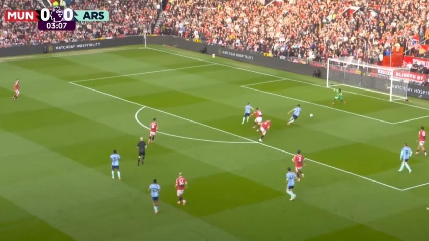 Sai lầm tai hại của Casemiro và De Ligt: Man Utd hòa Arsenal 1-1