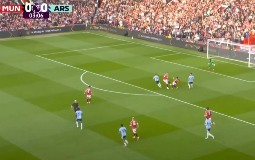 Sai lầm tai hại của Casemiro và De Ligt: Man Utd hòa Arsenal 1-1