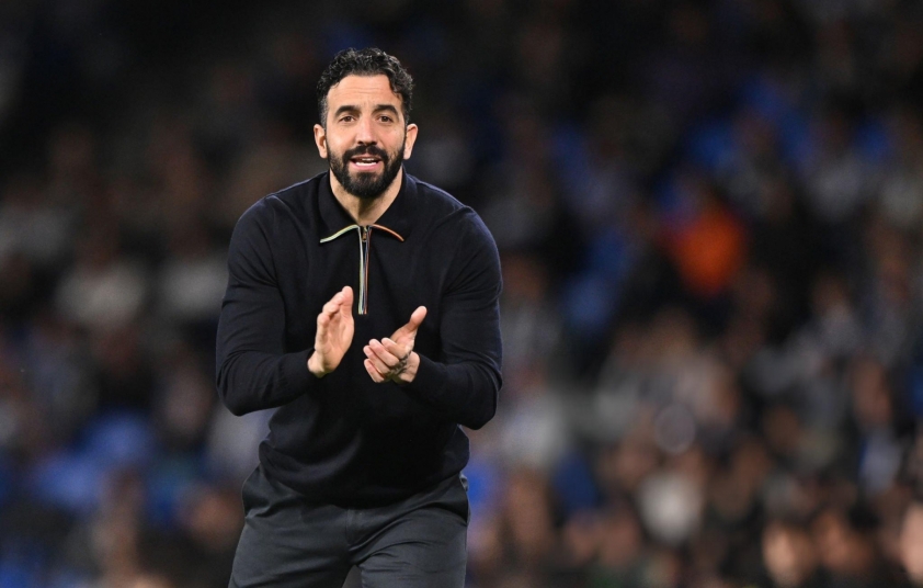 Tranh cãi nội bộ Man Utd và trận hòa gây tiếc nuối trước Real Sociedad