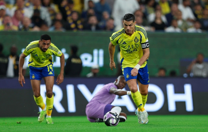 Cristiano Ronaldo: Hành động gây tranh cãi và hình ảnh ngôi sao đang bị ảnh hưởng