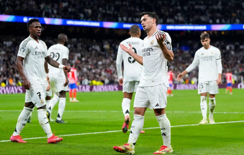 Real Madrid vượt qua Atletico Madrid trong trận cầu kịch tính tại Champions League