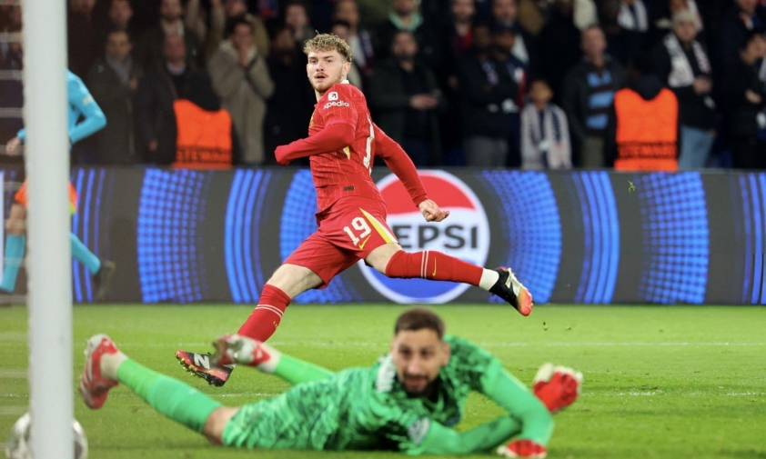 Alisson Becker tỏa sáng, Liverpool đánh bại PSG 1-0