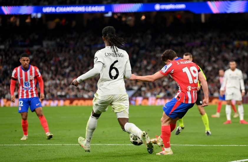 Real Madrid vượt qua Atletico Madrid trong trận cầu kịch tính tại vòng 1/8 Champions League
