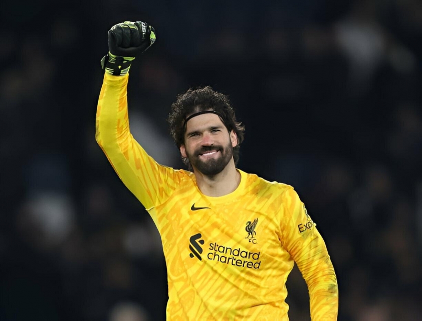 Alisson Becker: Anh hùng Liverpool, tỏa sáng rực rỡ trước PSG