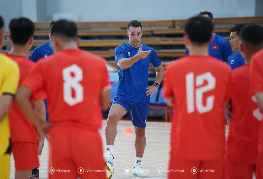 Tuyển Futsal Việt Nam Khởi Động Chuẩn Bị Cho Loạt Trận Giao Hữu Quốc Tế