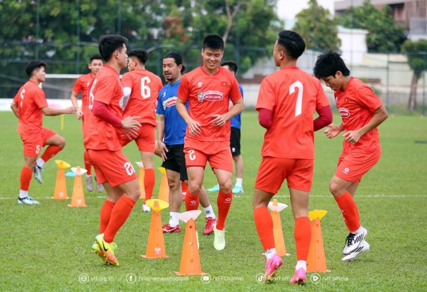 Trung vệ Bùi Tiến Dũng: Đánh giá đối thủ Campuchia và cơ hội ra sân cho tân binh