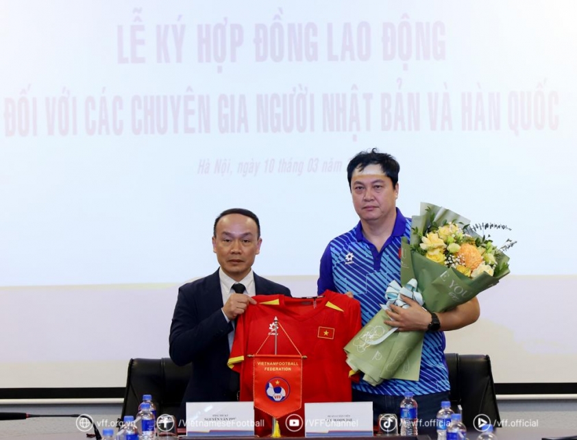 VFF bổ nhiệm hai trợ lý HLV người Hàn Quốc tài năng cho Đội tuyển Việt Nam và U23 Việt Nam