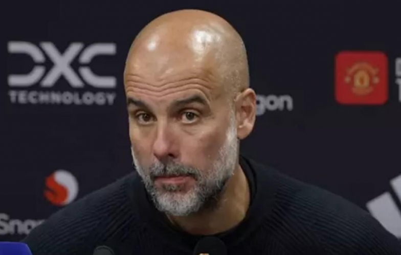 Pep Guardiola lên án mạnh mẽ hành vi thiếu văn hóa của CĐV MU nhắm vào Phil Foden