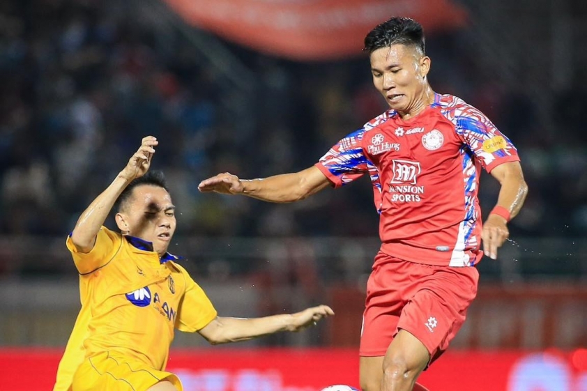 Kết quả hòa 1-1 giữa TPHCM và SLNA: Trận cầu giằng co đến phút cuối