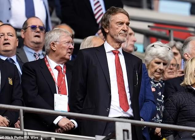 Sir Jim Ratcliffe và cuộc cải tổ mạnh tay tại Manchester United: Liệu có đánh đổi quá nhiều?