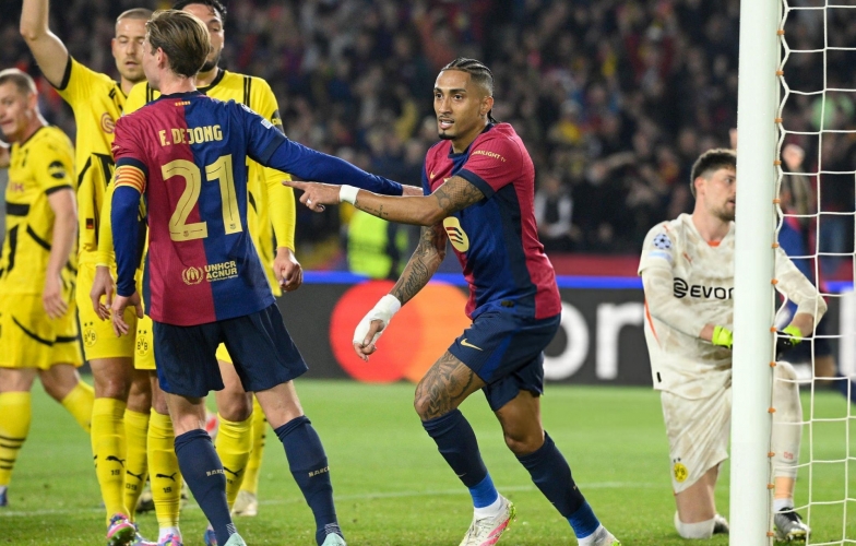 Raphinha tỏa sáng rực rỡ, Barcelona đè bẹp Dortmund 4-0 tại tứ kết Champions League