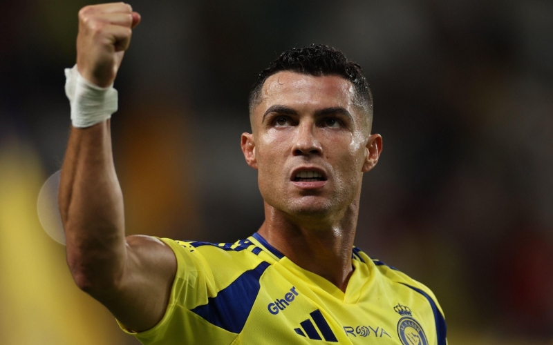 Cristiano Ronaldo: Huyền thoại bất tử của bóng đá thế giới